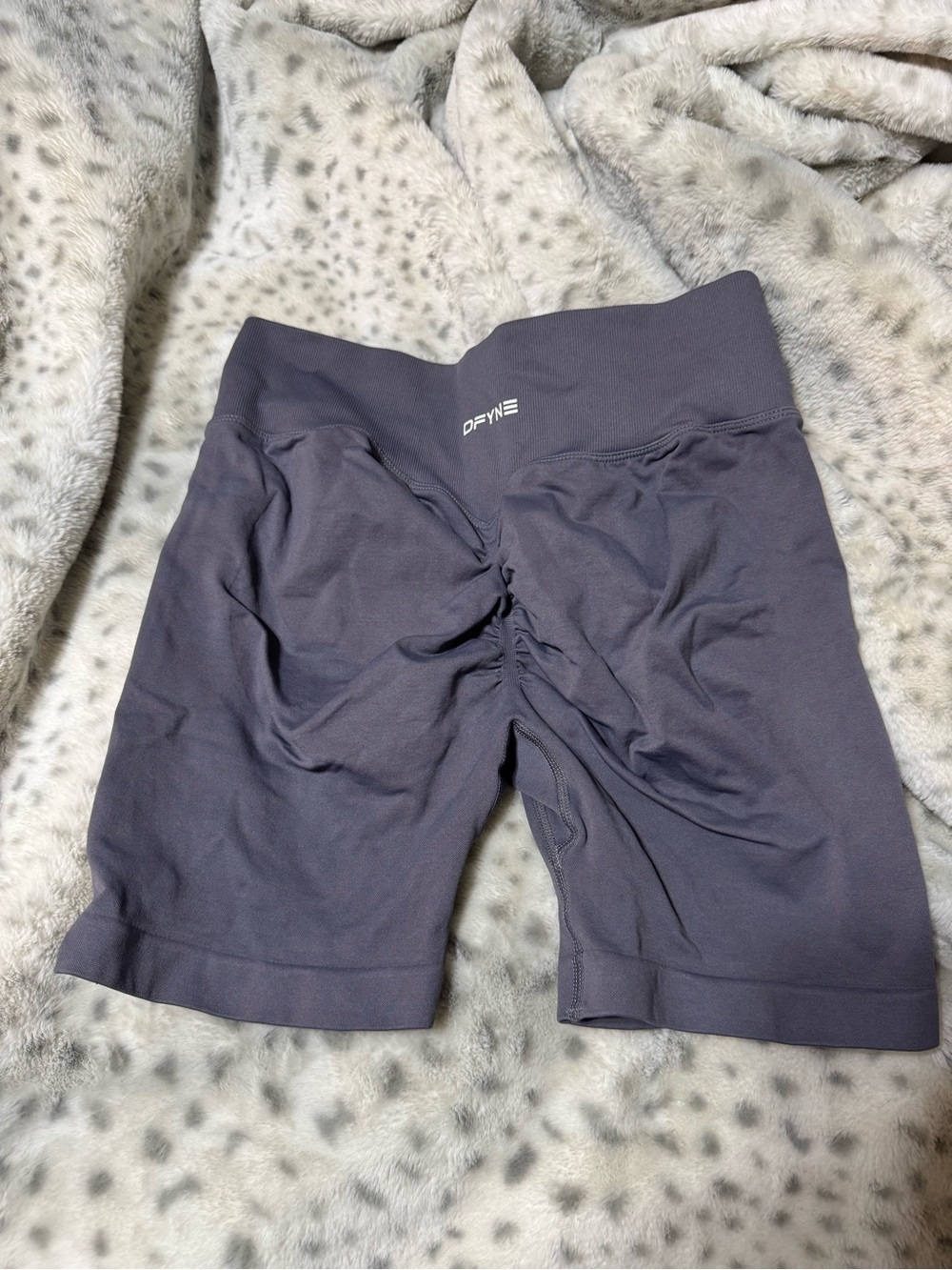 DFYNE SCRUNCH SHORTS